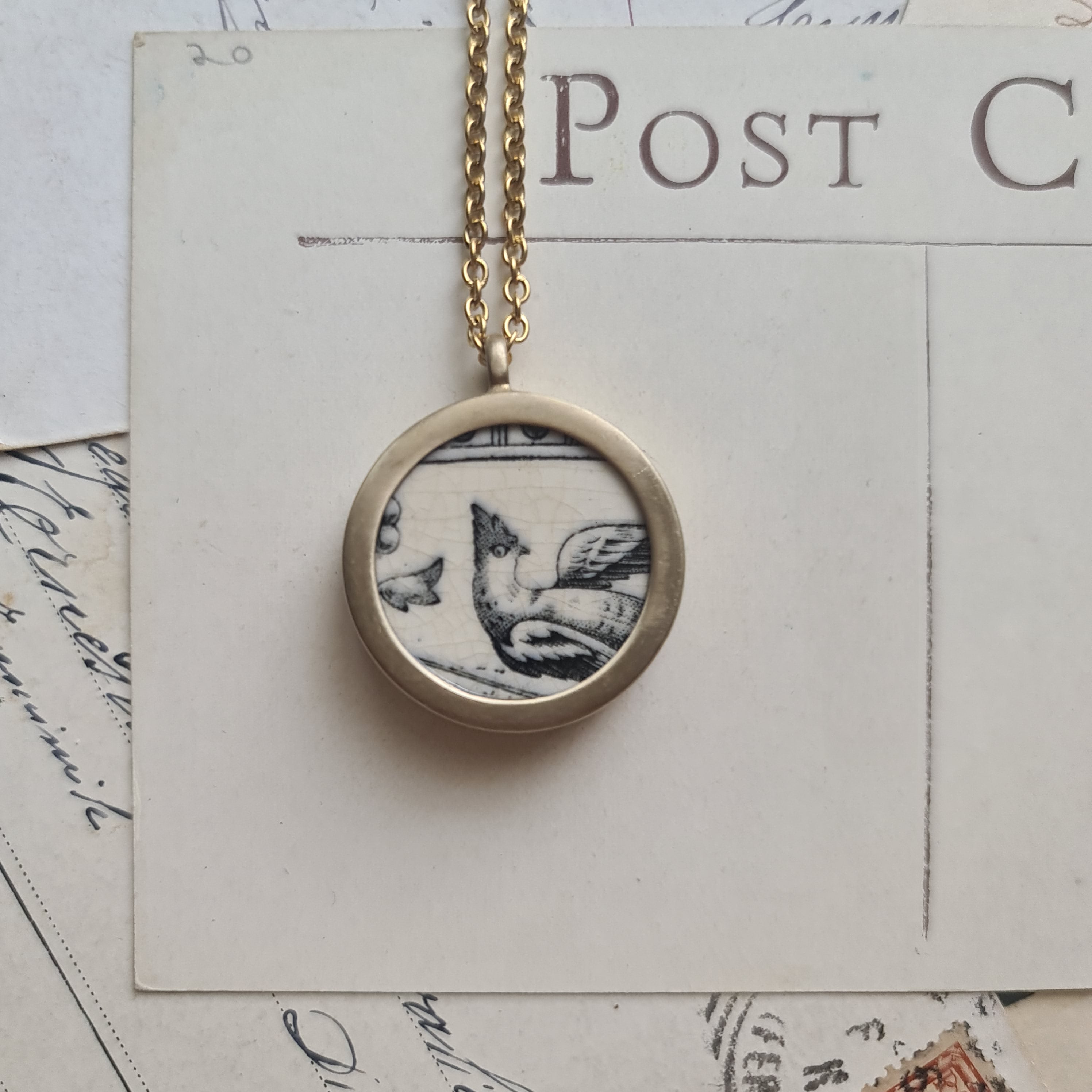 Uccellino com ciuffo