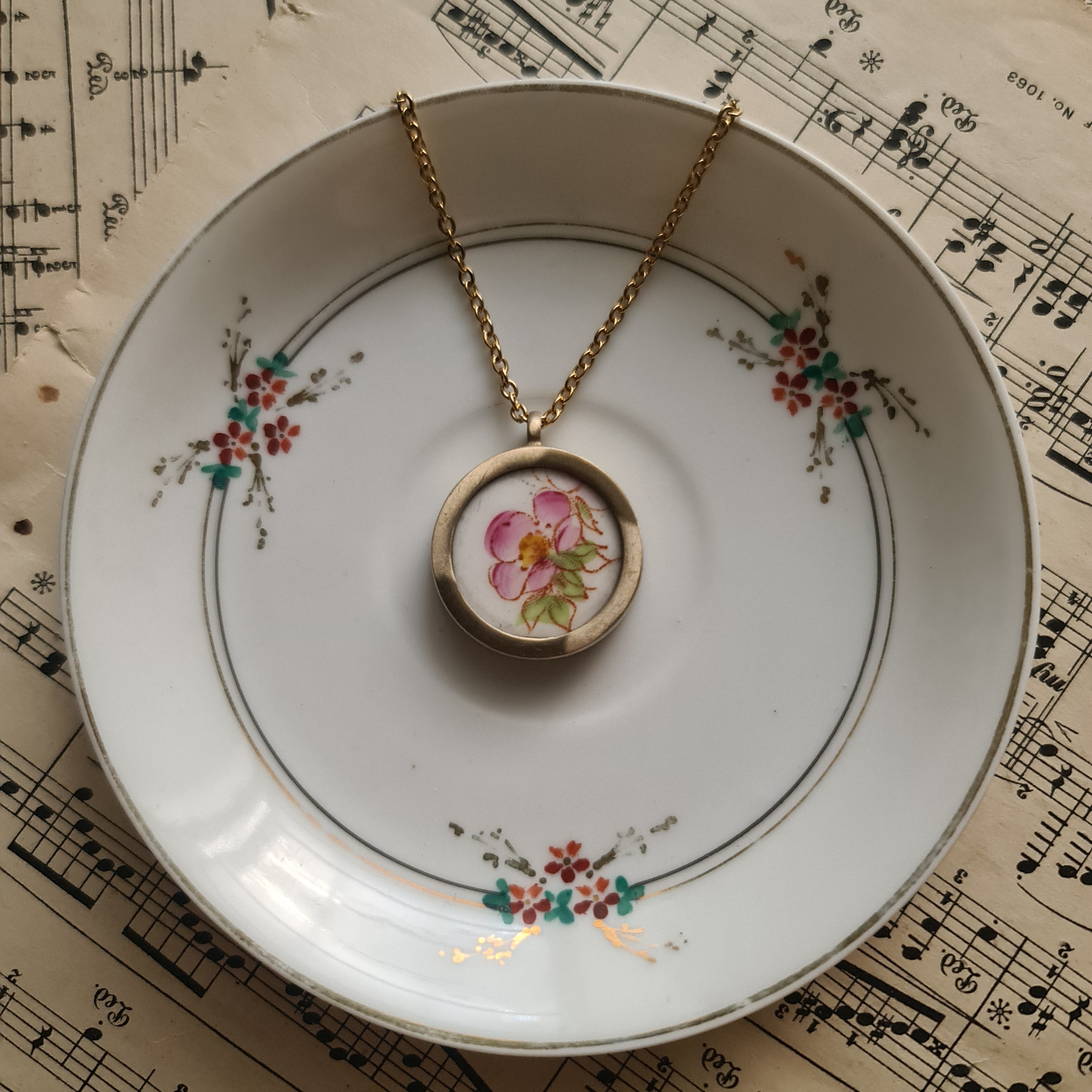 Rosa dipinta a mano francese