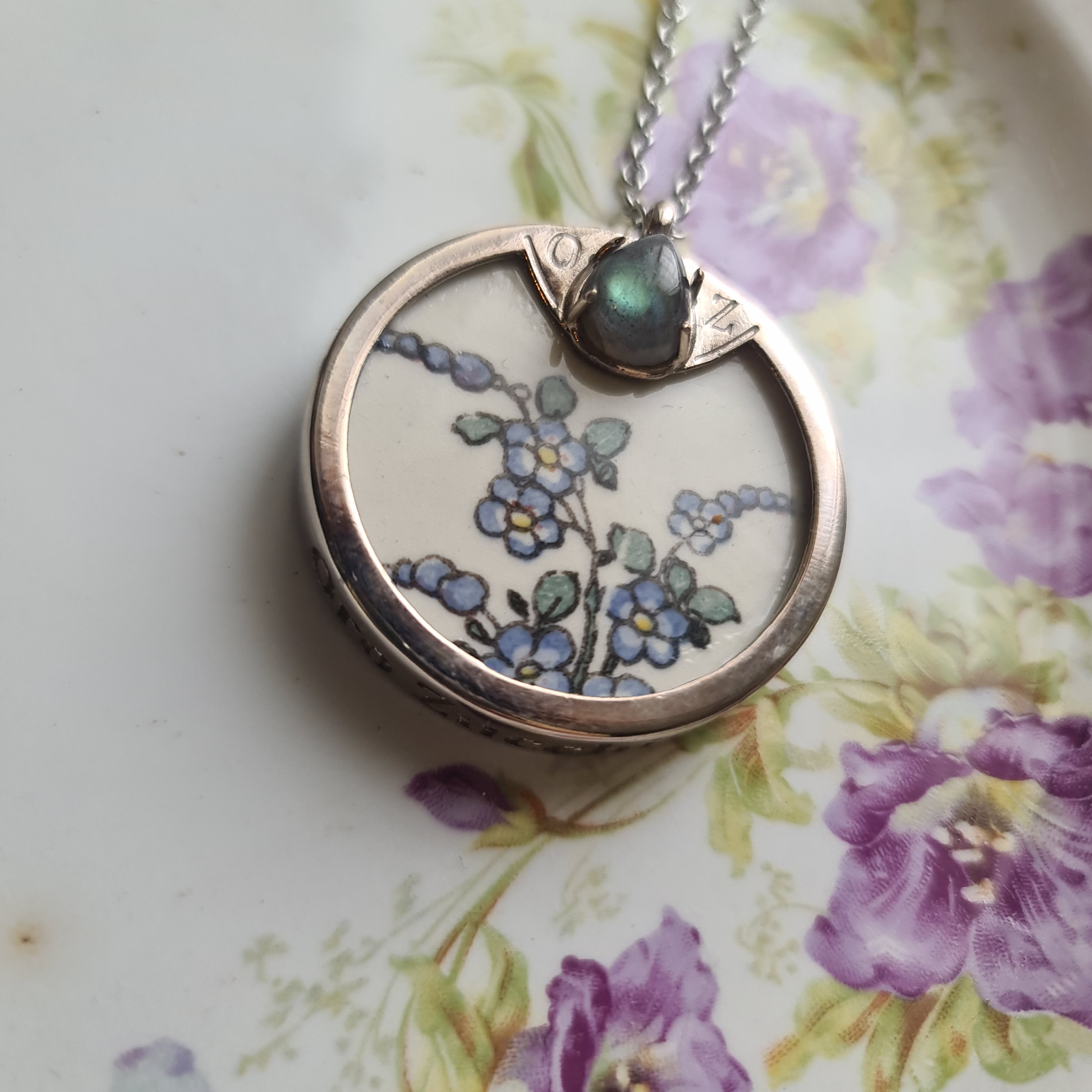 Collana preziosa fiori blu