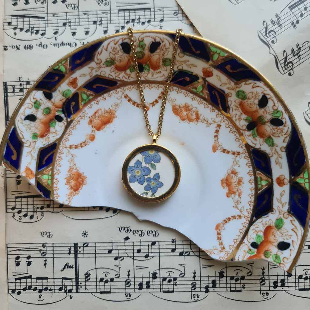 Collana piccola fiorellini blu