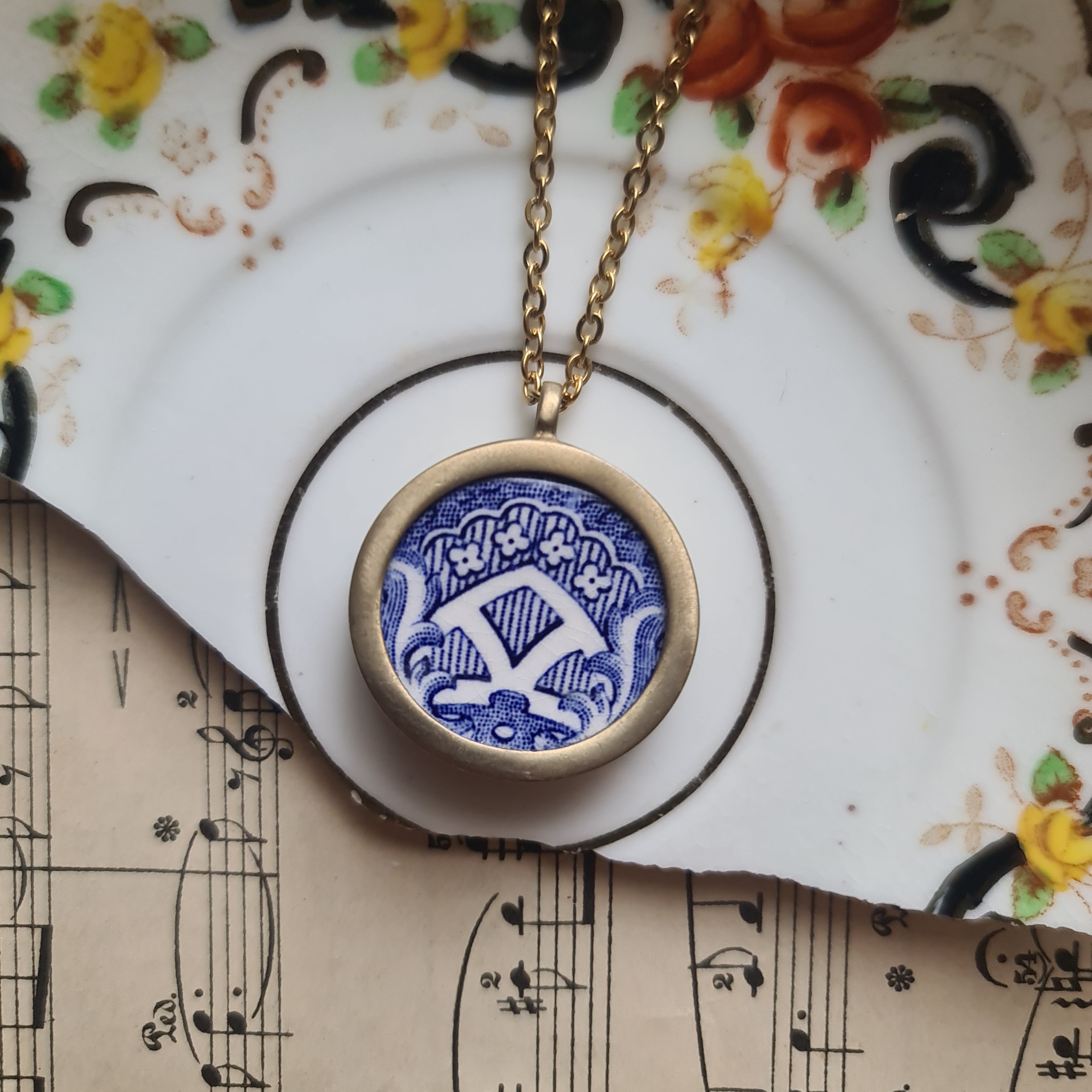 Collana piccola simbolo blu