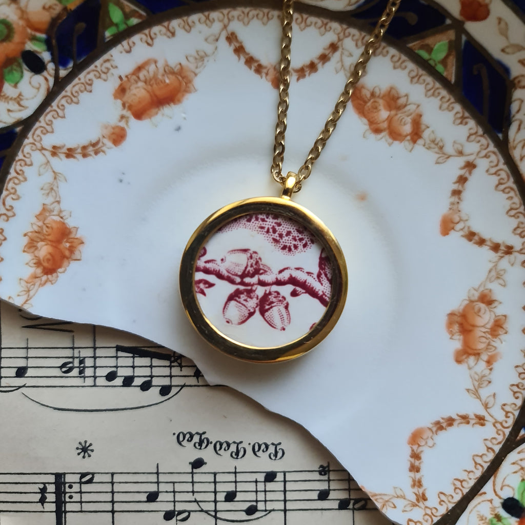 Collana piccola ghiande rosse