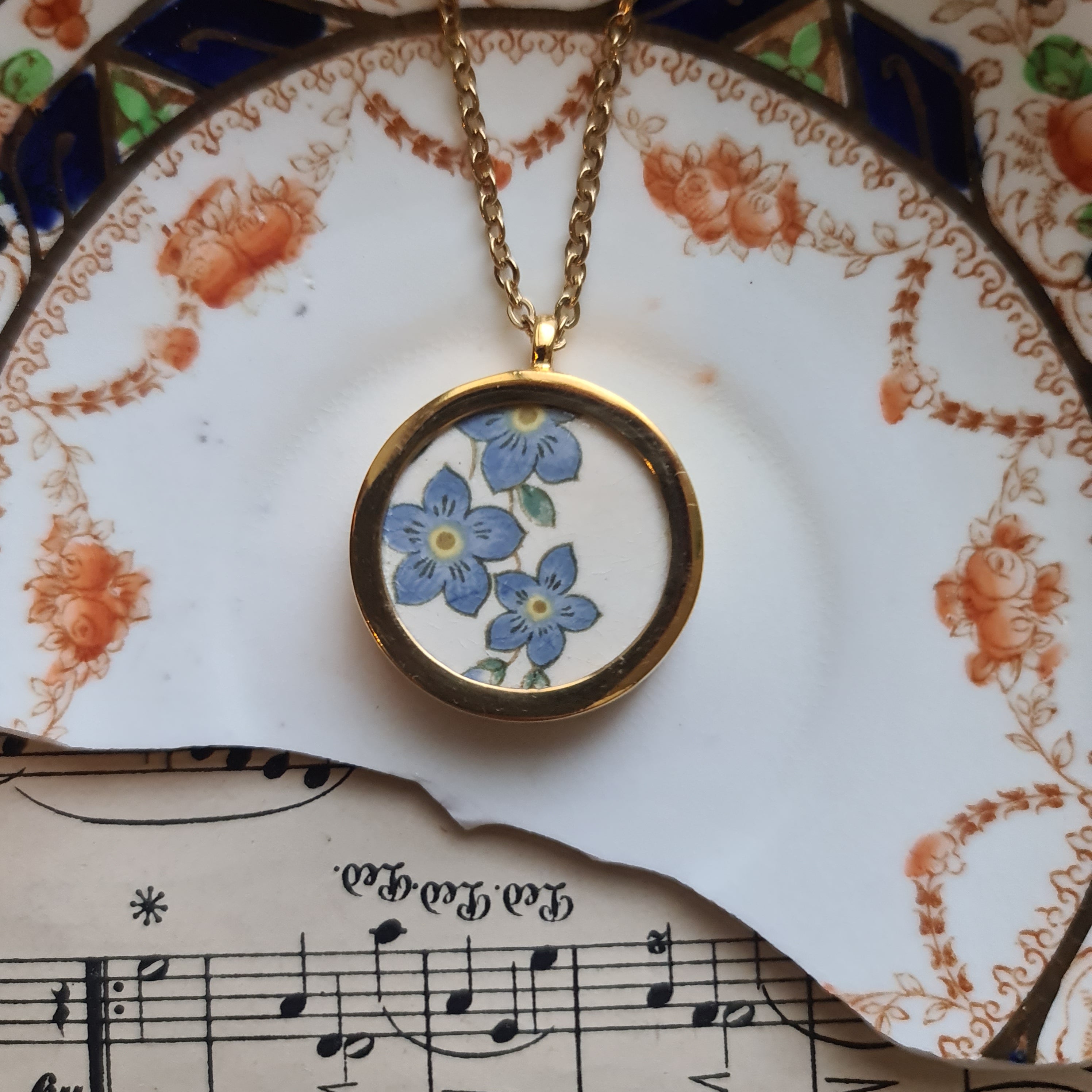 Collana piccola fiorellini blu