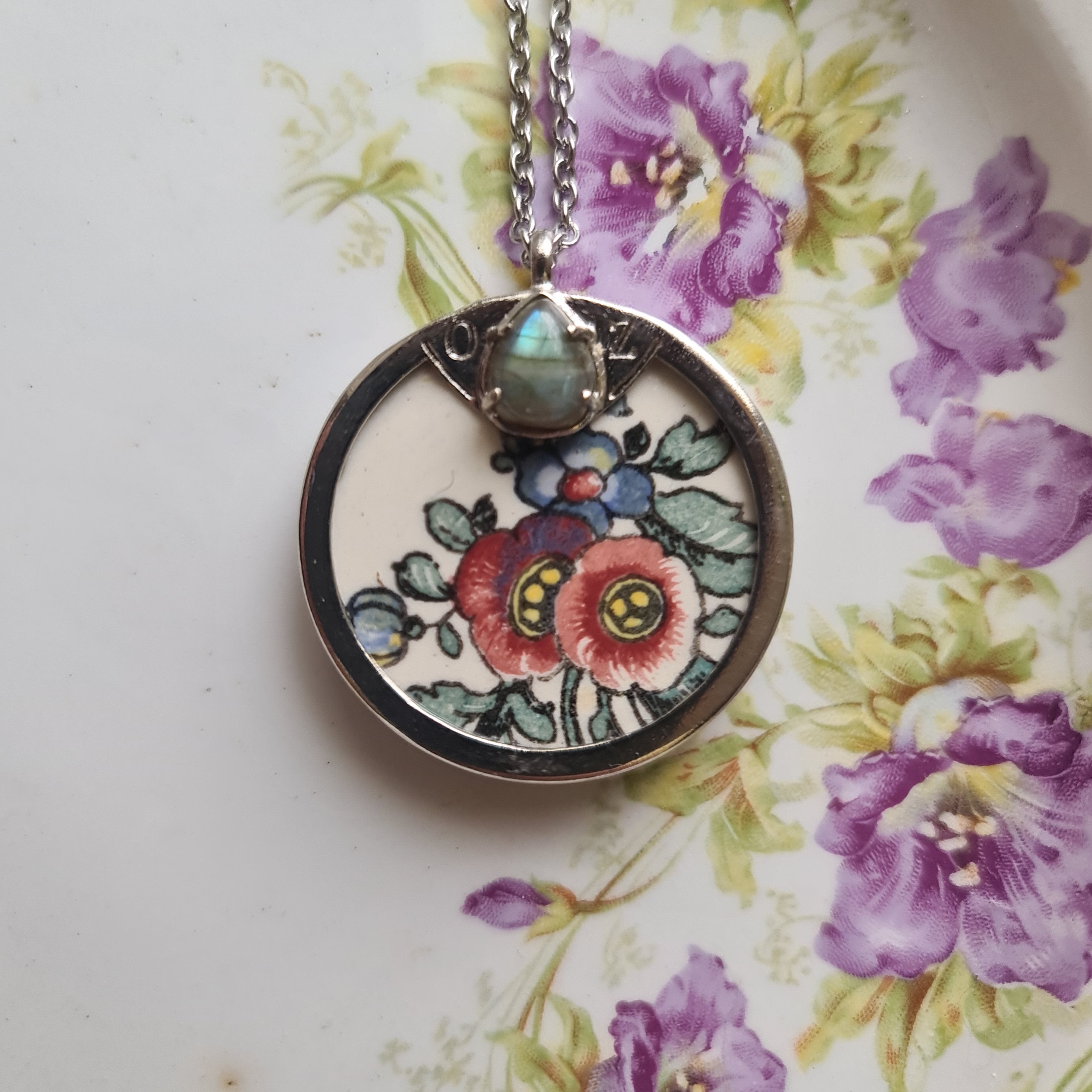 Collana preziosa con mix di fiori