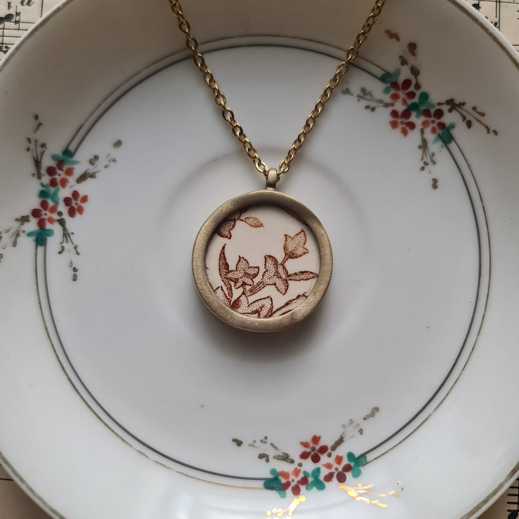 Fiore marrone francese