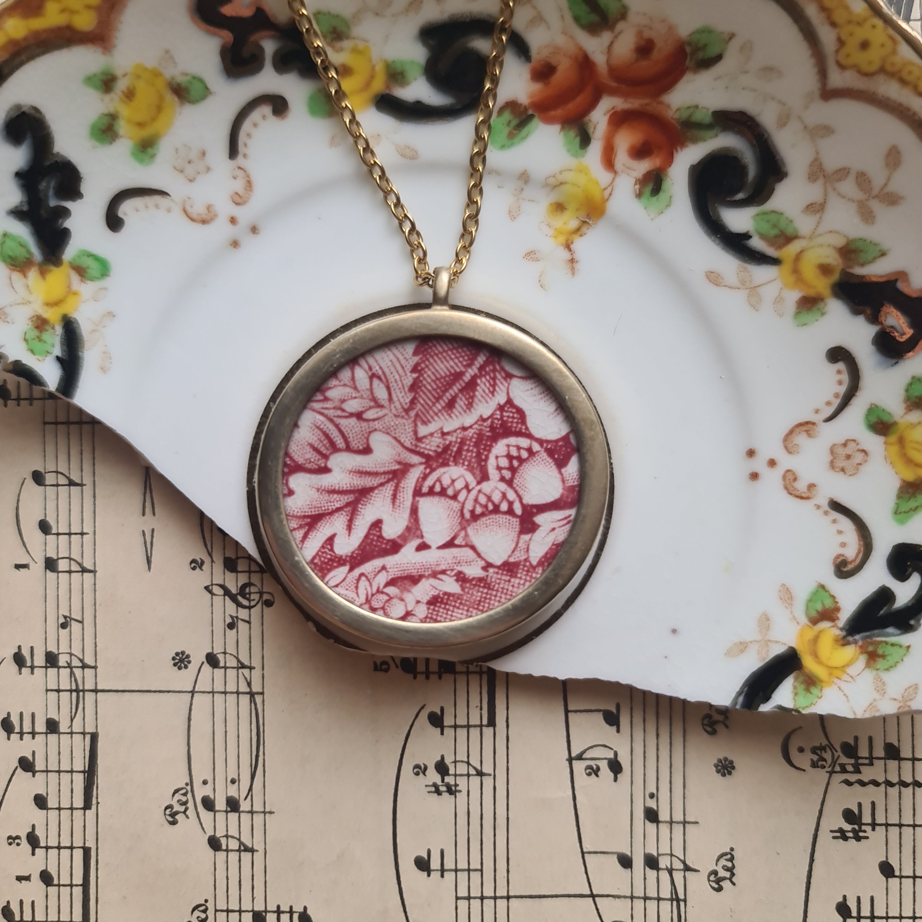 Collana media ghiande