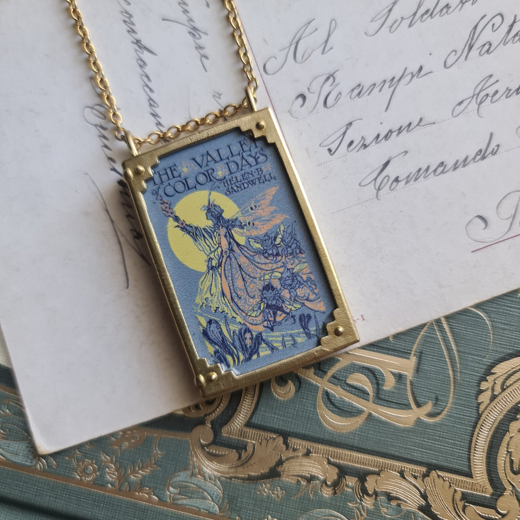 Libro "The valley of color days"