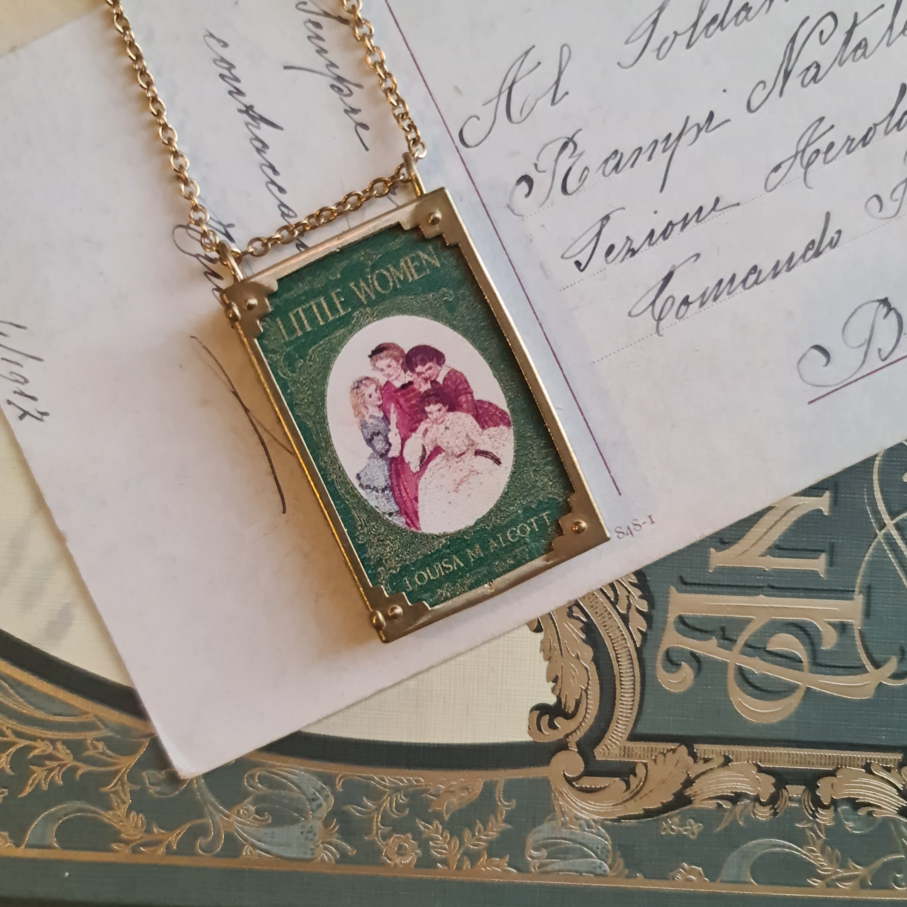 Libro "Little woman"