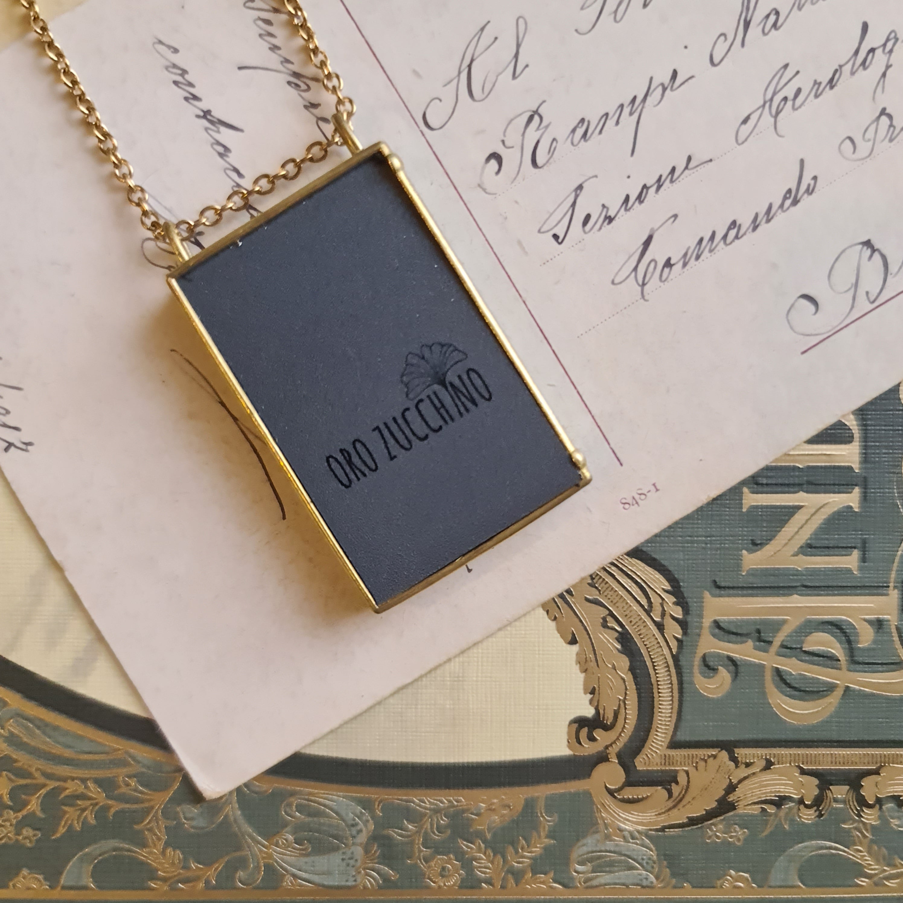 Libro " Rip Van Winkle and The legend of Sleepy Hollow"