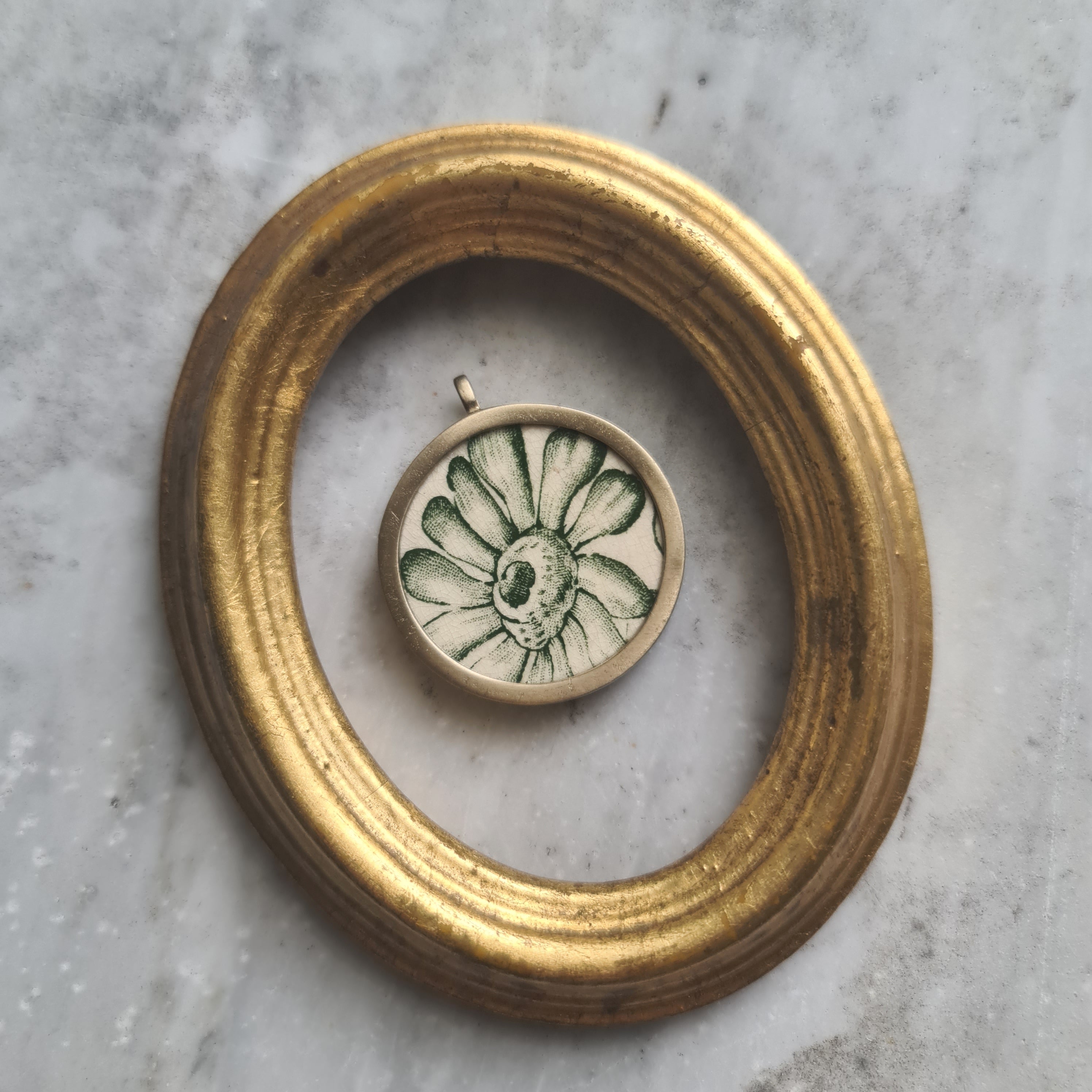 Collana media margherita vittoriana