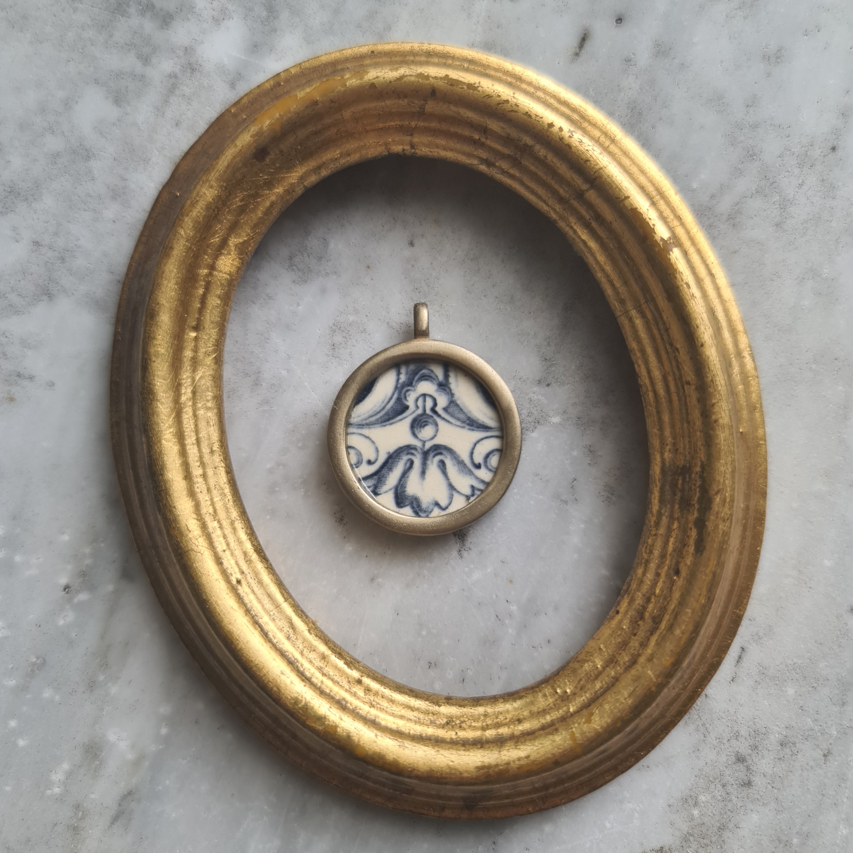 Collana piccola fregio blu