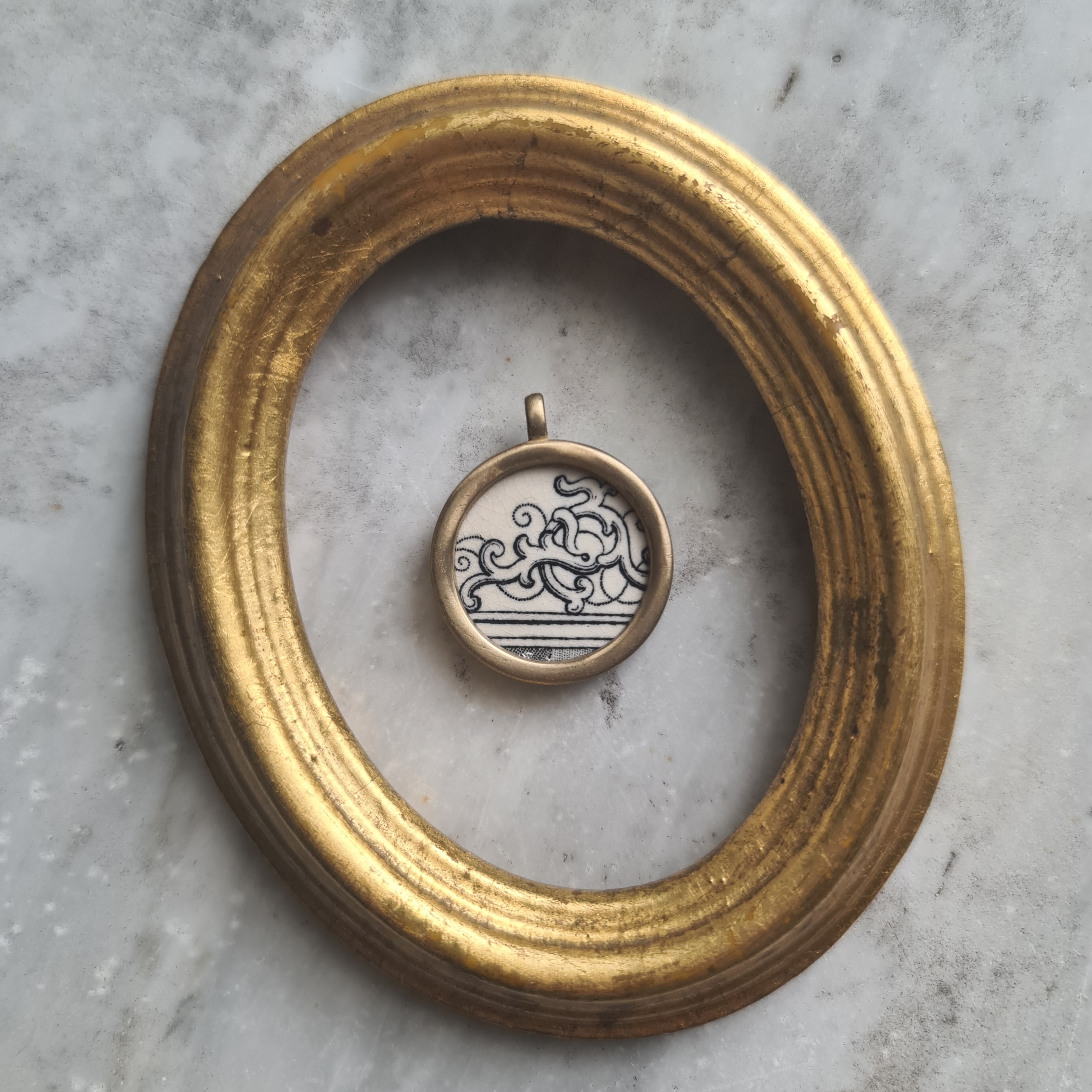 Collana piccola fregio bianco e nero