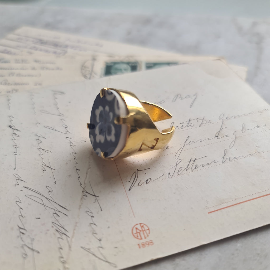 Anello quadrifoglio blu